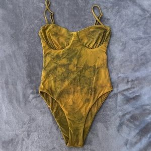 DOS GARDENIAS one piece